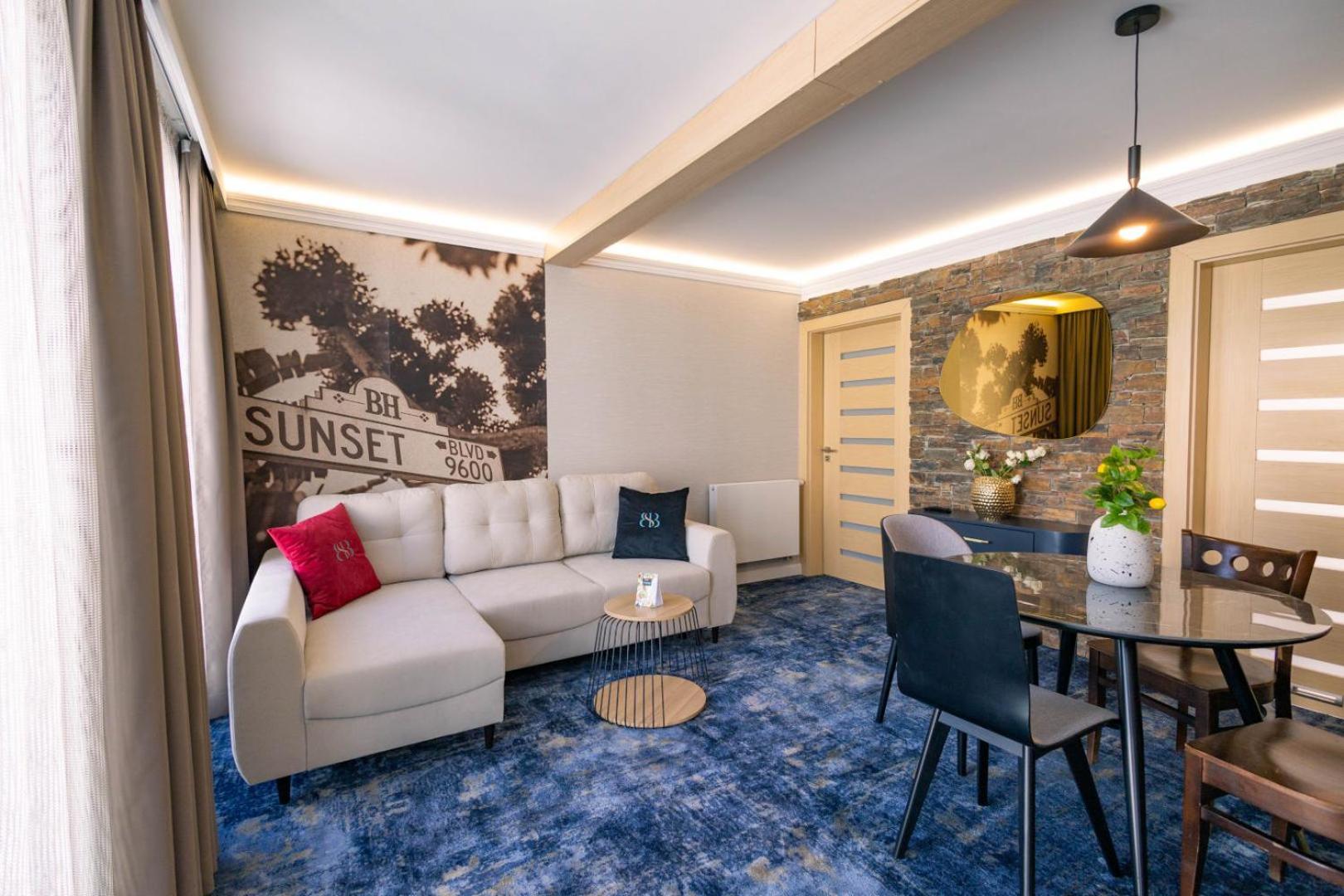Boulevard Boutique Suites Леба Экстерьер фото