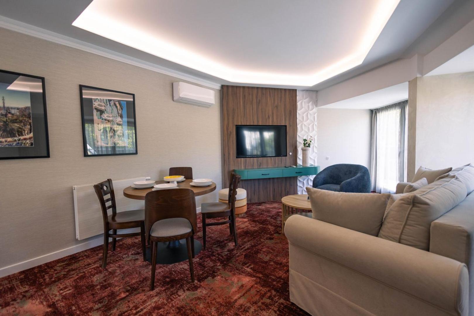 Boulevard Boutique Suites Леба Экстерьер фото