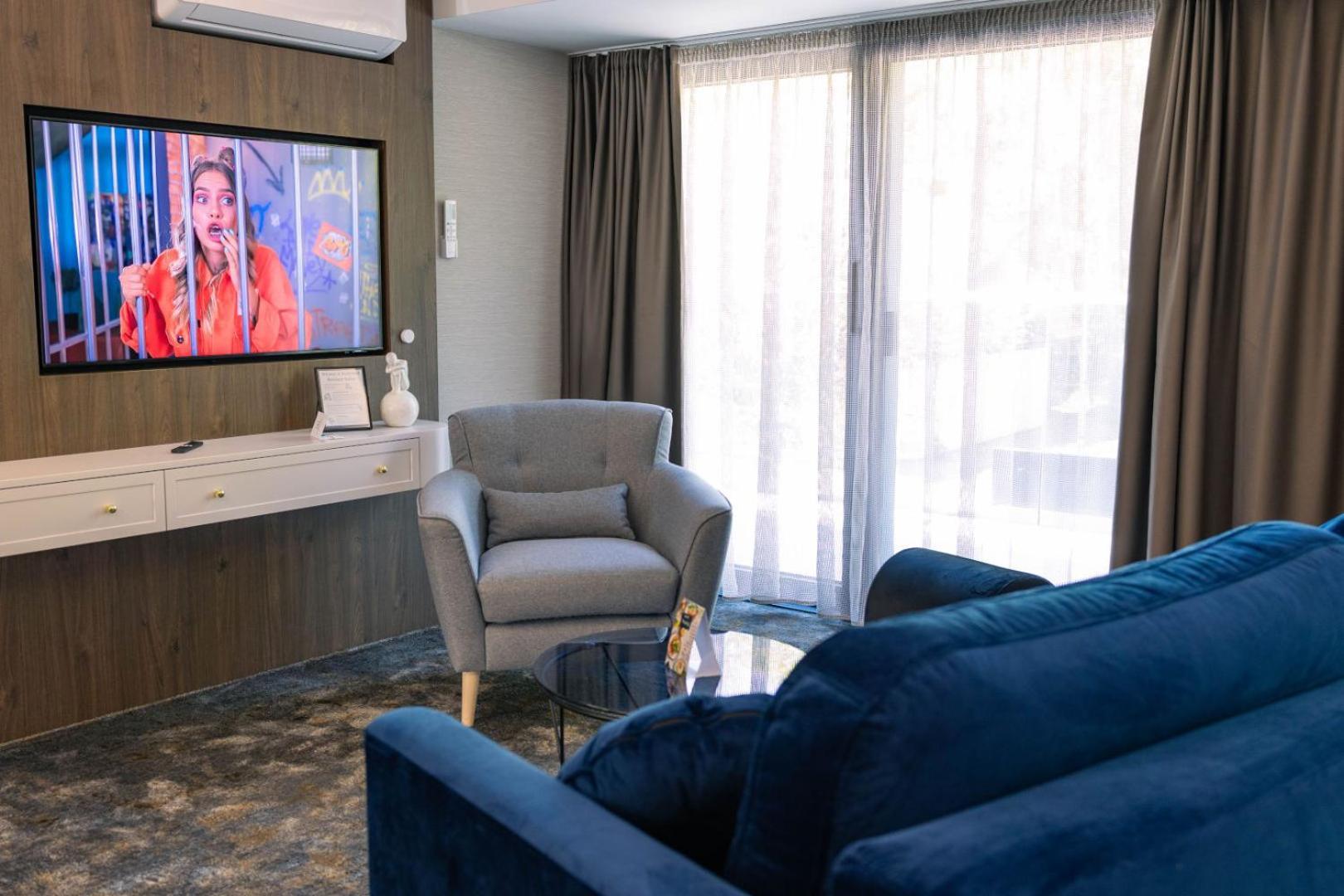 Boulevard Boutique Suites Леба Экстерьер фото